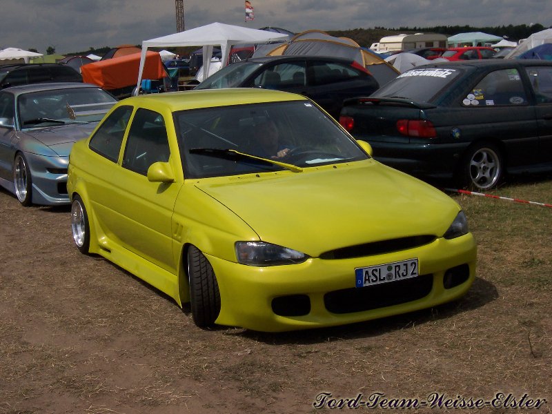 Ford Treffen in Lucka 2004 Ford Escort MK7 gelb Tuning Front