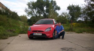 Marko Naske und sein roter Ford Puma