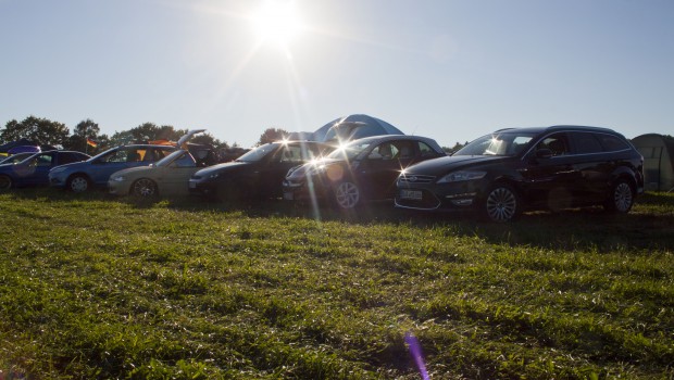 Tweet Tweet Der erste Tag beim Fordtreffen in Chemnitz, das dritte Treffen der FordSchritt Society. Das Wetter war an diesem Wochenende Mega gut, 36°C im Schatten, doch zum Glück gab es einen Stausee und jede Menge zu trinken. Wir hatten schon an ersten Tag sehr viel Spaß und der zweite sollte noch besser werden (siehe Folgeartikel). Hier einige Bilder vom Fordtreffen in Chemnitz 2016. Mehr findet Ihr natürlich auch auf […]